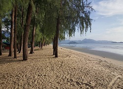Maungmagan Beach